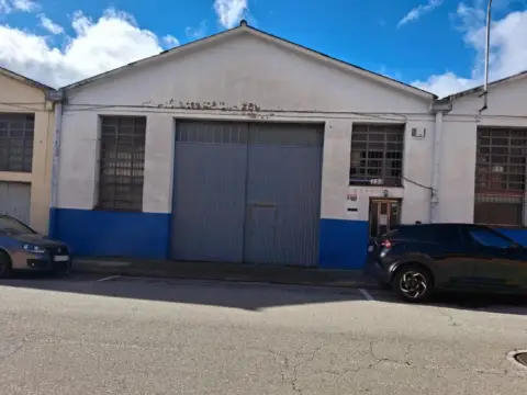 Nave industrial en Carrer del Mestre Falla, 39